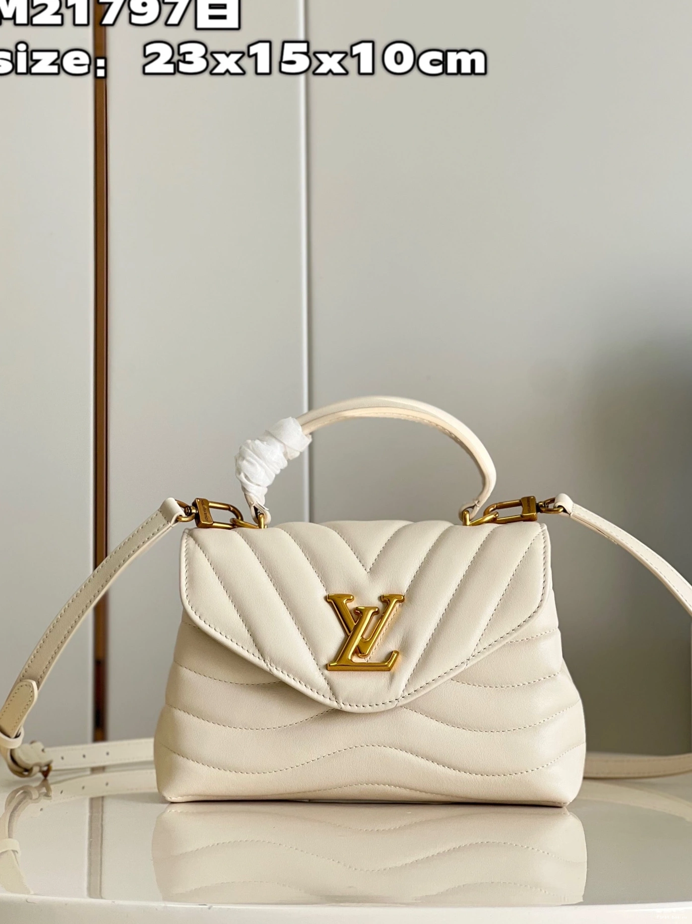 First bag ru HOLD VUITTON ME LOUIS 0801